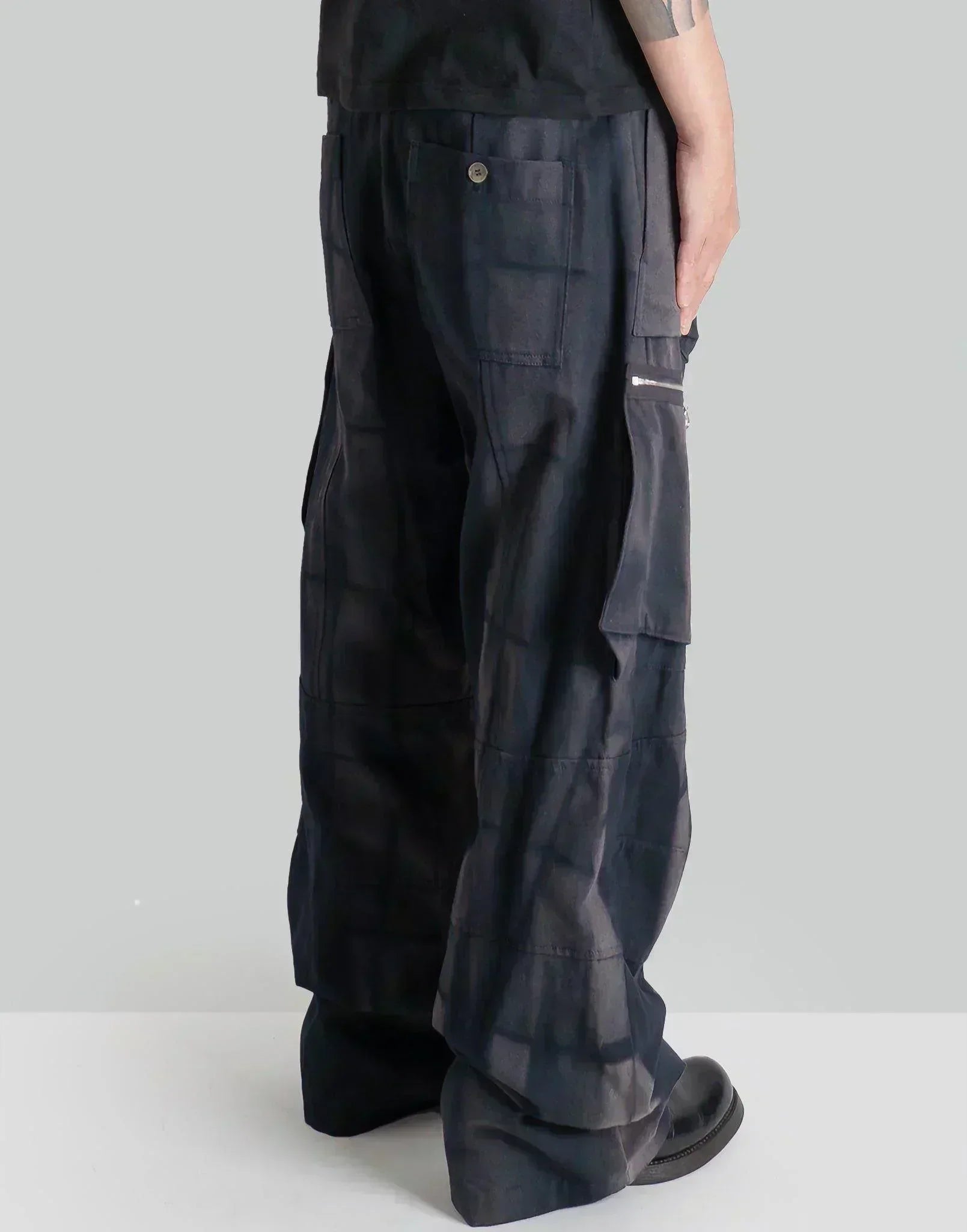 JiyongKim - SUN-BLEACHED MULTI POCKET TROUSERS - 082plus