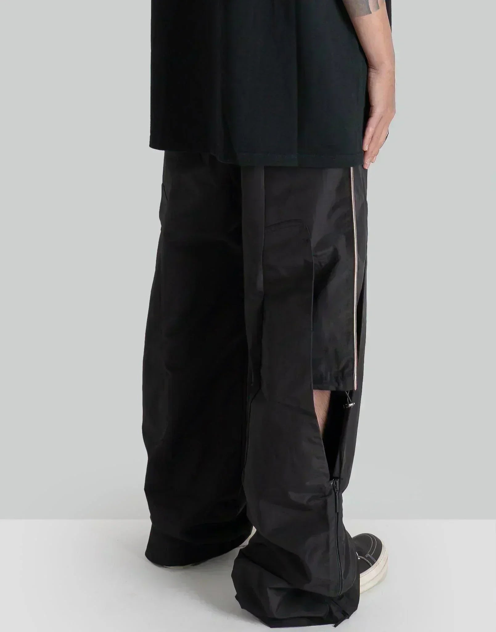 NAMESAKE - ROD NYLON WARM-UP TROUSERS - 082plus
