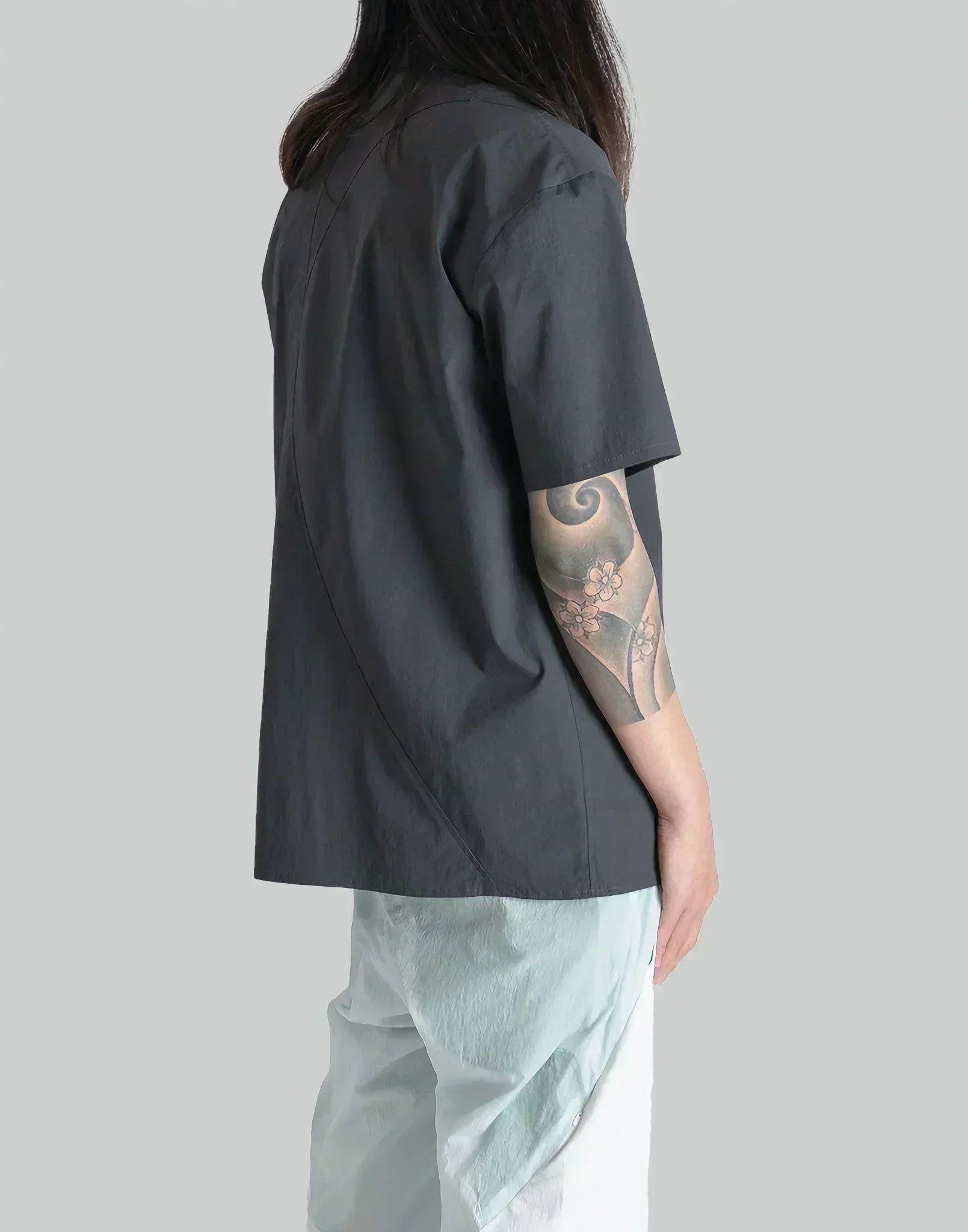 POST ARCHIVE FACTION - 6.0 SHIRT CENTER - 082plus