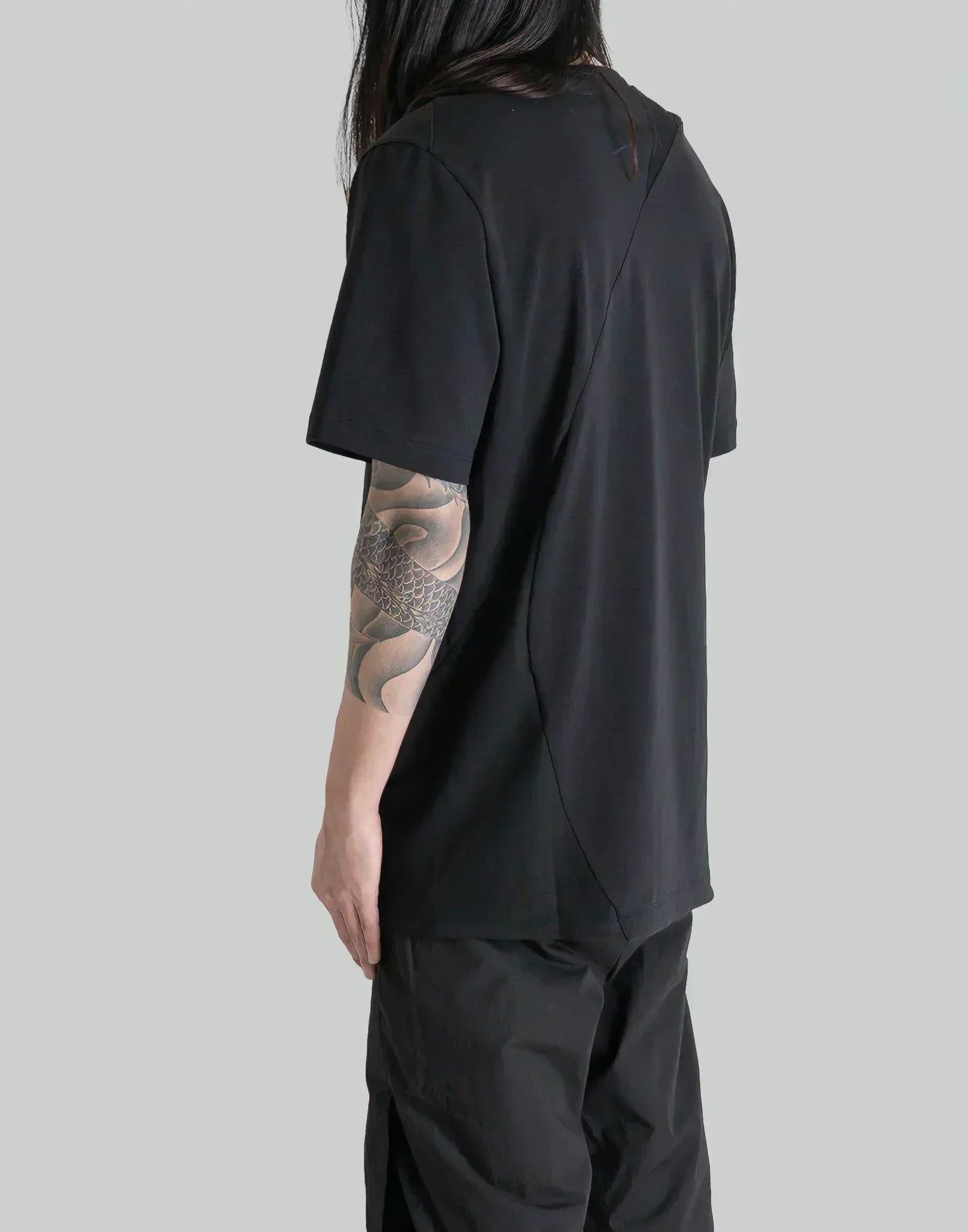 POST ARCHIVE FACTION - 6.0 TEE CENTER - 082plus