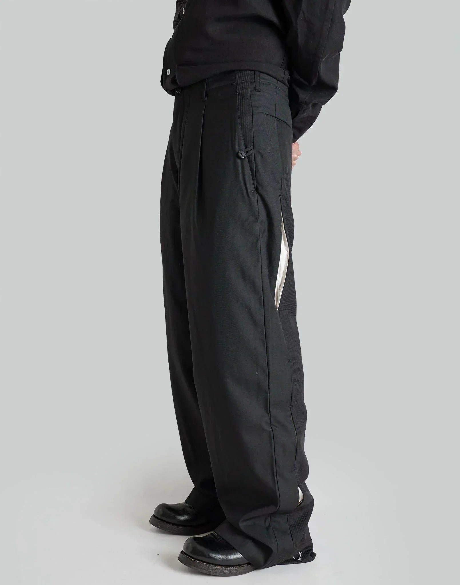 ☆エミィ☆新品IORESUSPENDER PANTS black 34 S Sandrine Faux-Leather Pant | GUESS Factory