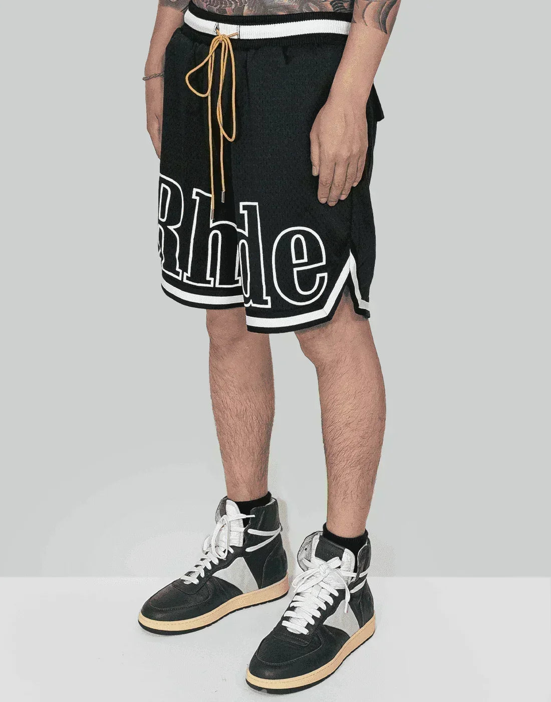 Rhude - COURT LOGO SHORT - 082plus