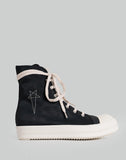 SNEAKS