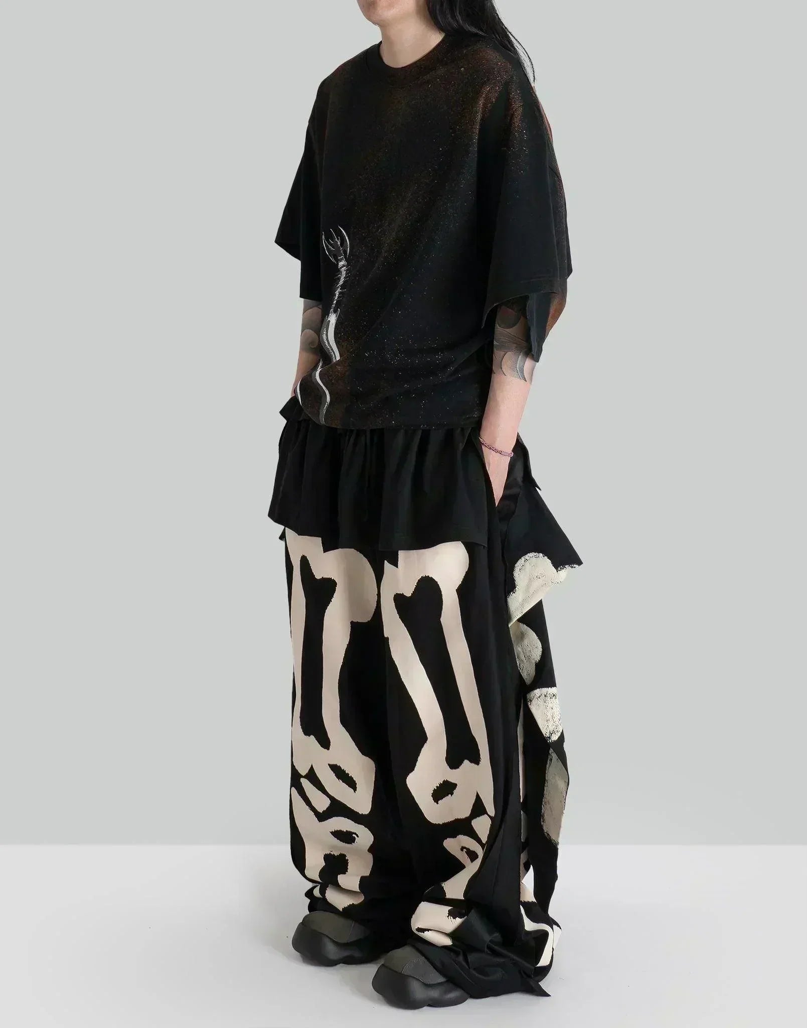 SANKUANZ - Dagger Print Deconstructed T-Shirt - 082plus