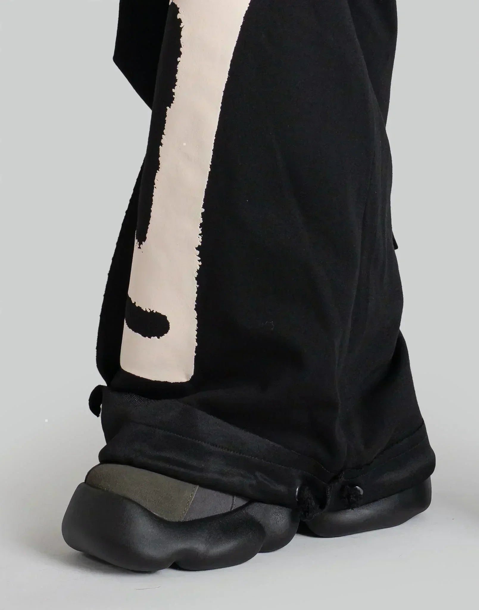 SANKUANZ - Skeleton Print Deconstructed Sweatpants - 082plus