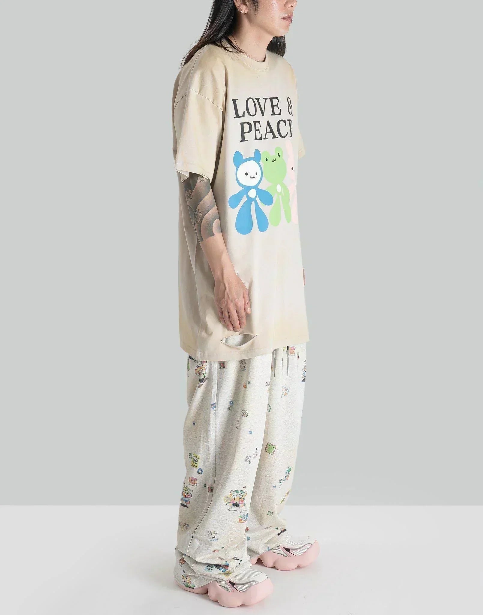 SANKUANZ - STICKERS GRAFFITI PRINT WAISTBAND BAGGY SWEATPANTS - 082plus