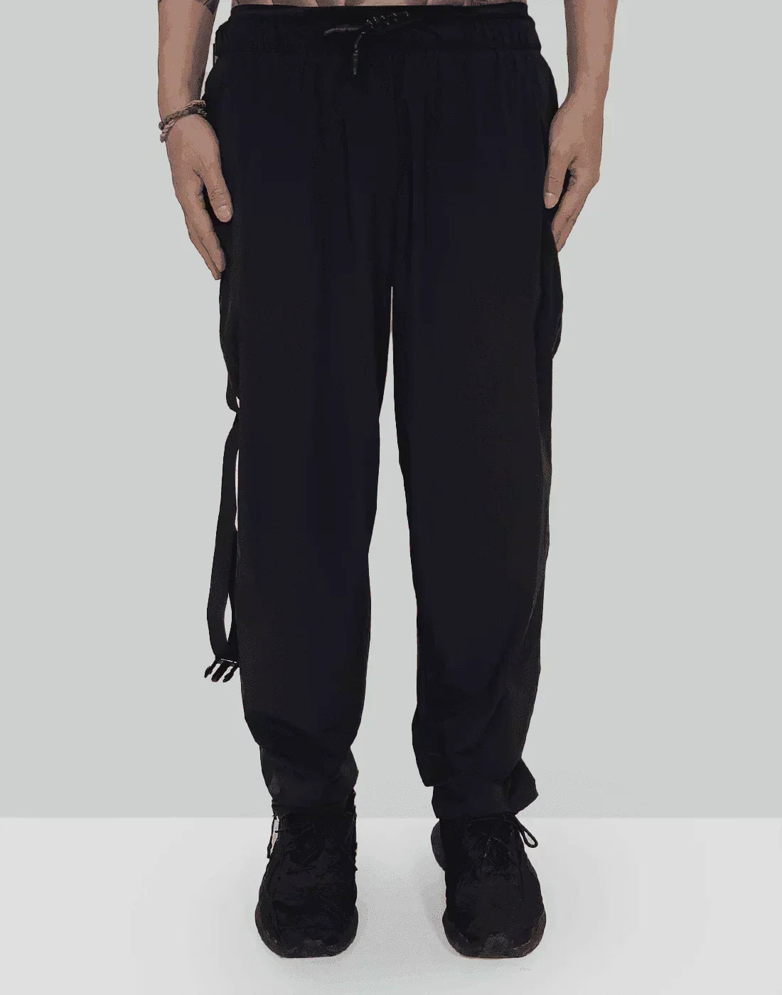 THE SALVAGES - LIBERTY BONDAGE 24HR RUNNER PANTS - 082plus