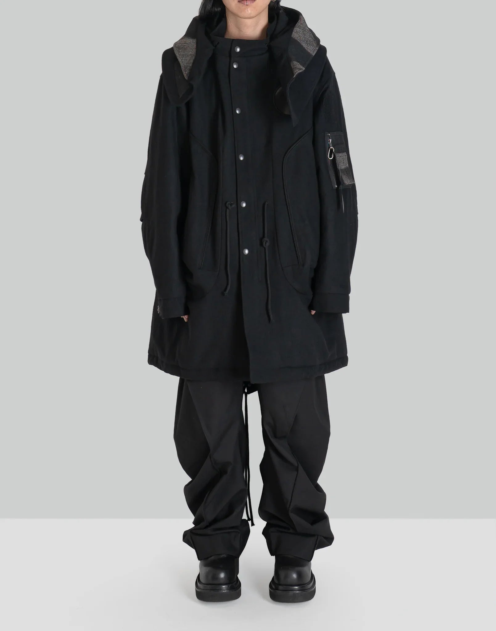 JiyongKim x ALPHA INDUSTRIES SUN-BLEACHED DETACHABLE HOOD FISHTAIL