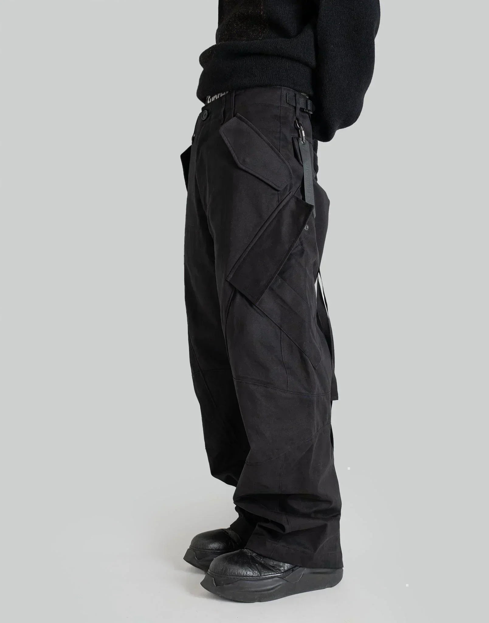 JiyongKim - x Alpha Industries CURVED MULTI POCKET TROUSERS - 082plus