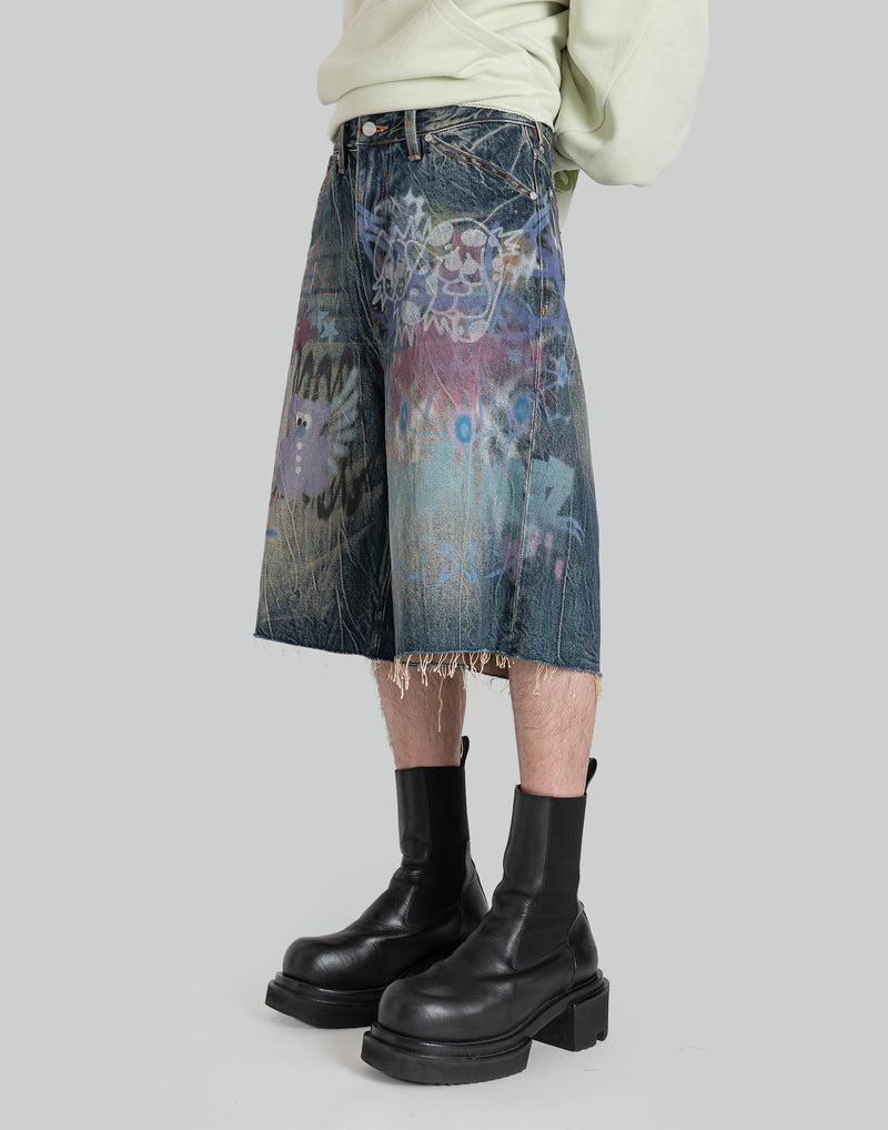 GRAPHIC PRINT UNISEX DENIM SHORTS