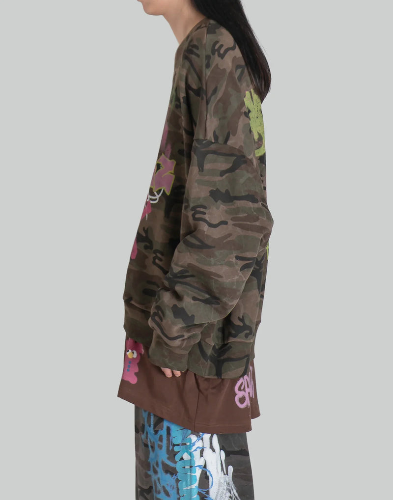 SANKUANZ - BUMPY GRAFFITI PRINT DOUBLE HEM CREWNECK SWEATSHIRT - 082plus