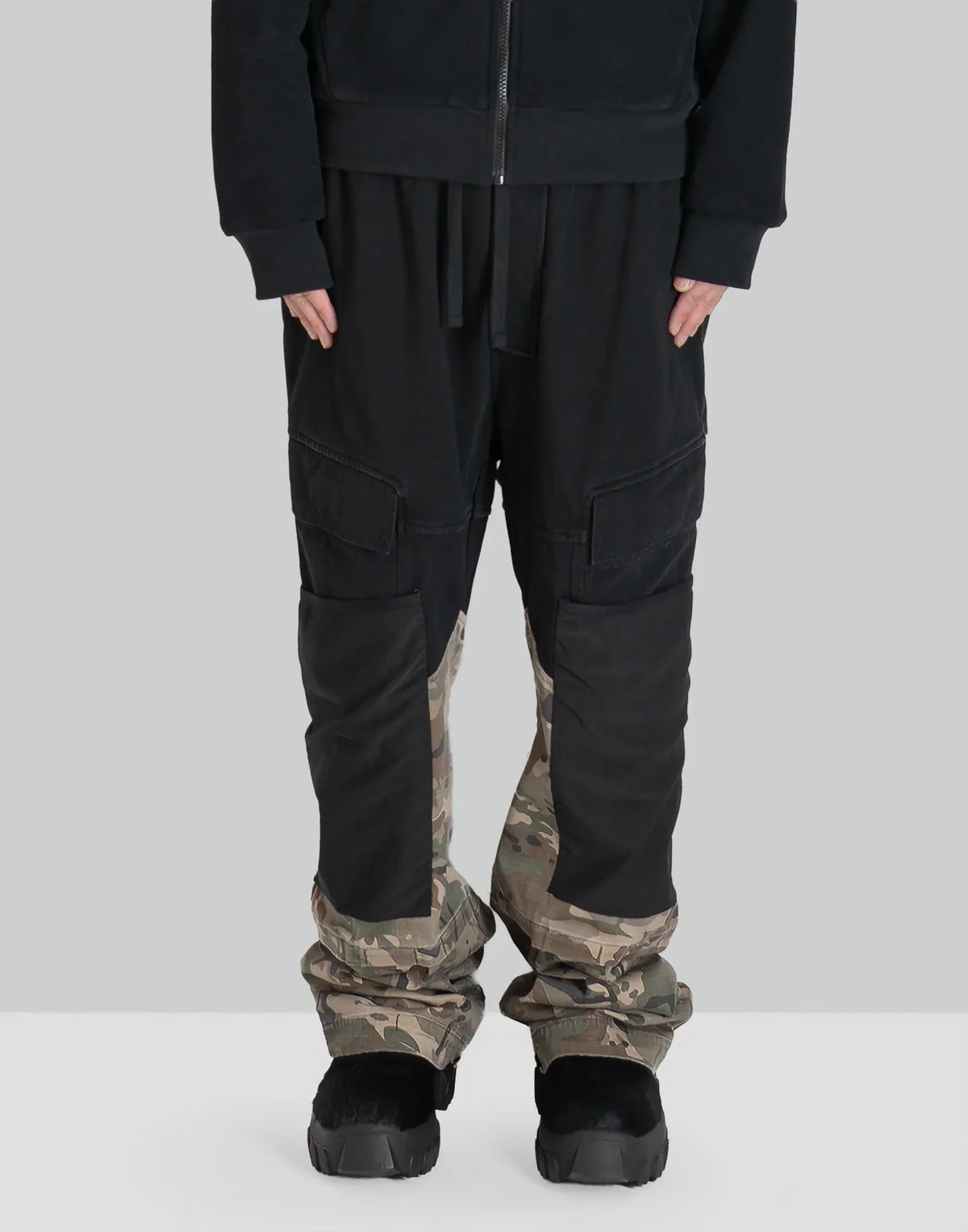 Matthew M. Williams CAMO CARGO HALF LEG SWEATPANT – 082plus