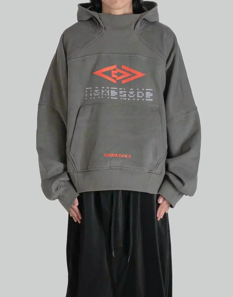 NAMESAKE CHESTER PULLOVER HOODIE – 082plus