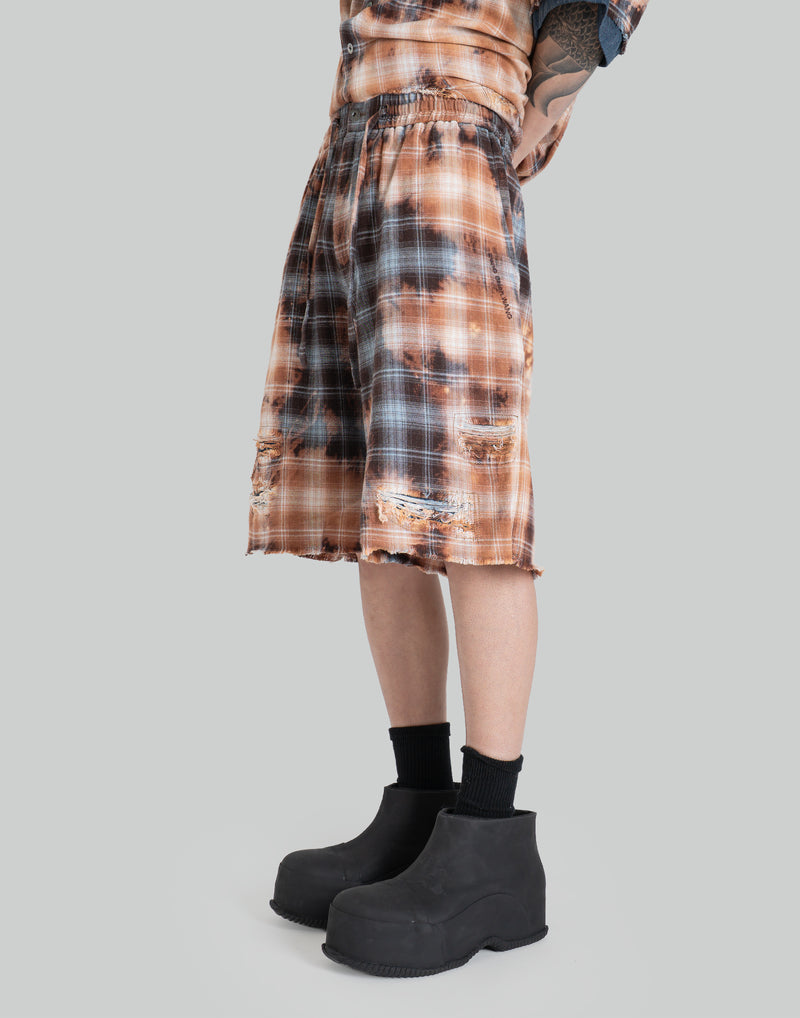 DECAYED CHECK SHORTS