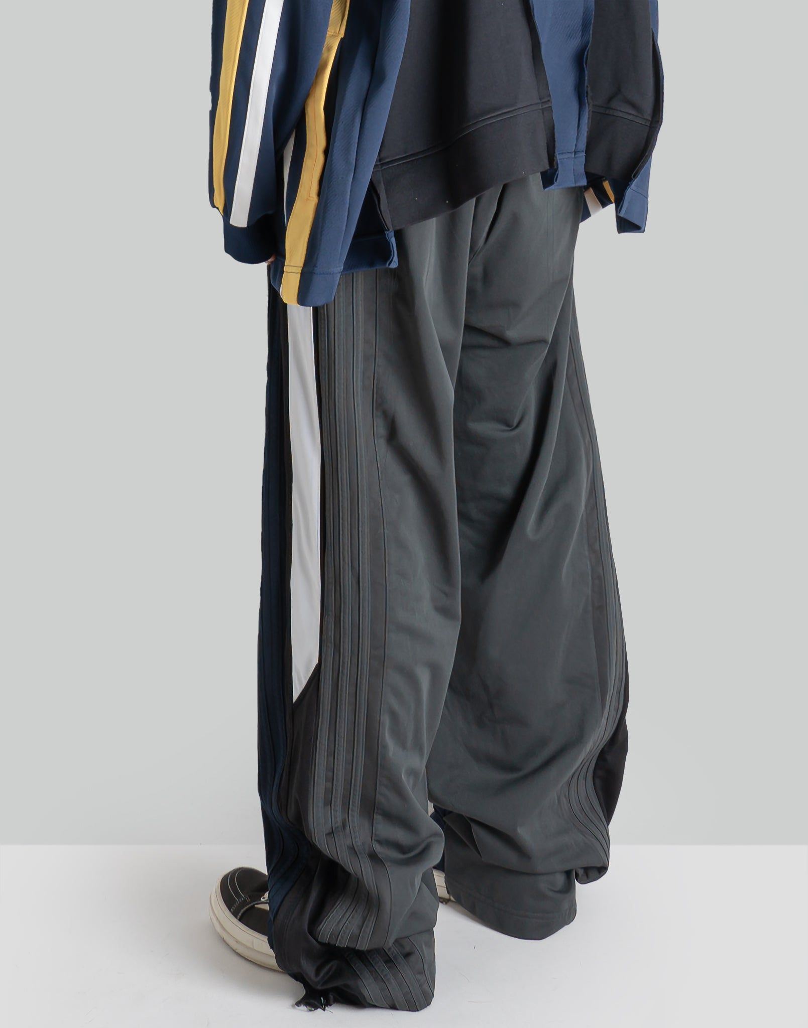 DISCOVERED Docking Wide Track Pants – 082plus