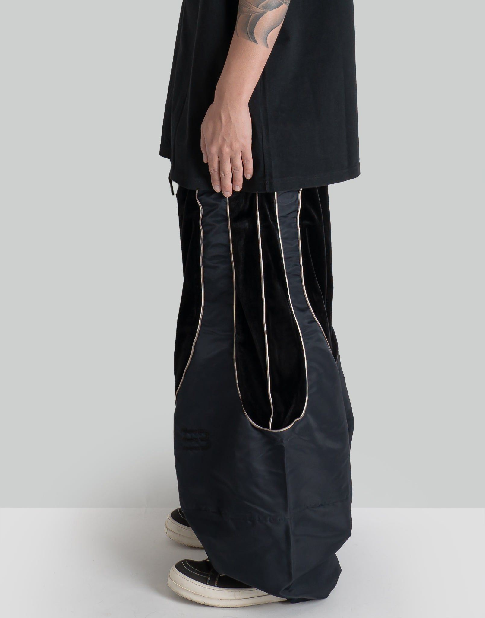 EIGHTH WIDE TRACK TROUSERS