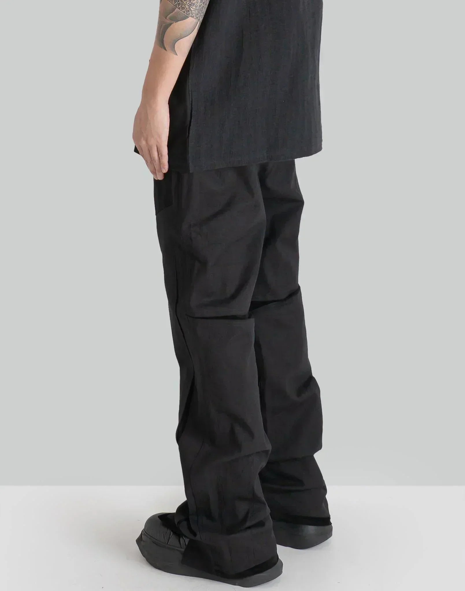 パンツ xlim ep3.02 trousers EP.3 03 Trousers in Black – SVRN