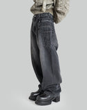 ASYMETRIC STRAIGHT LEG JEANS WITH PANEL