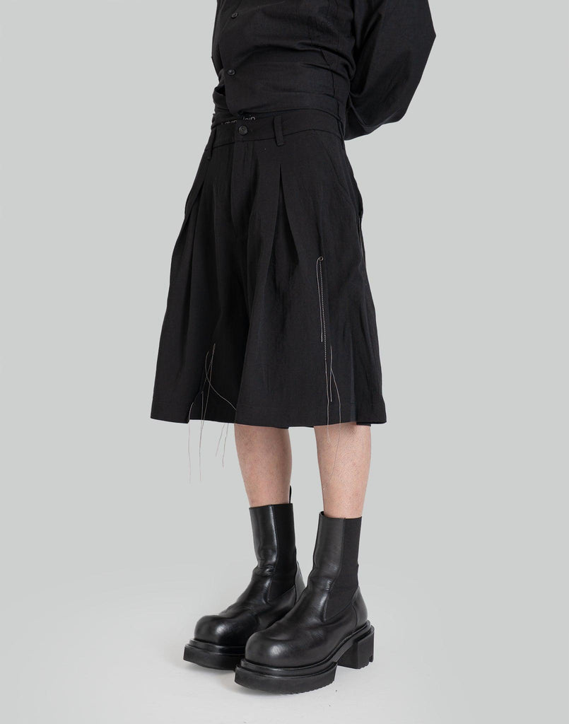 professor.e GATHERED SHORTS 25ss