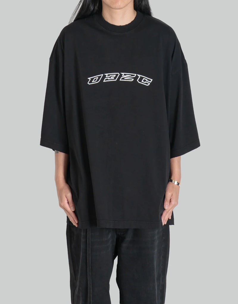 032C - 'HANSEL AND GRETEL'' OVERSIZED T-SHIRT - 082plus