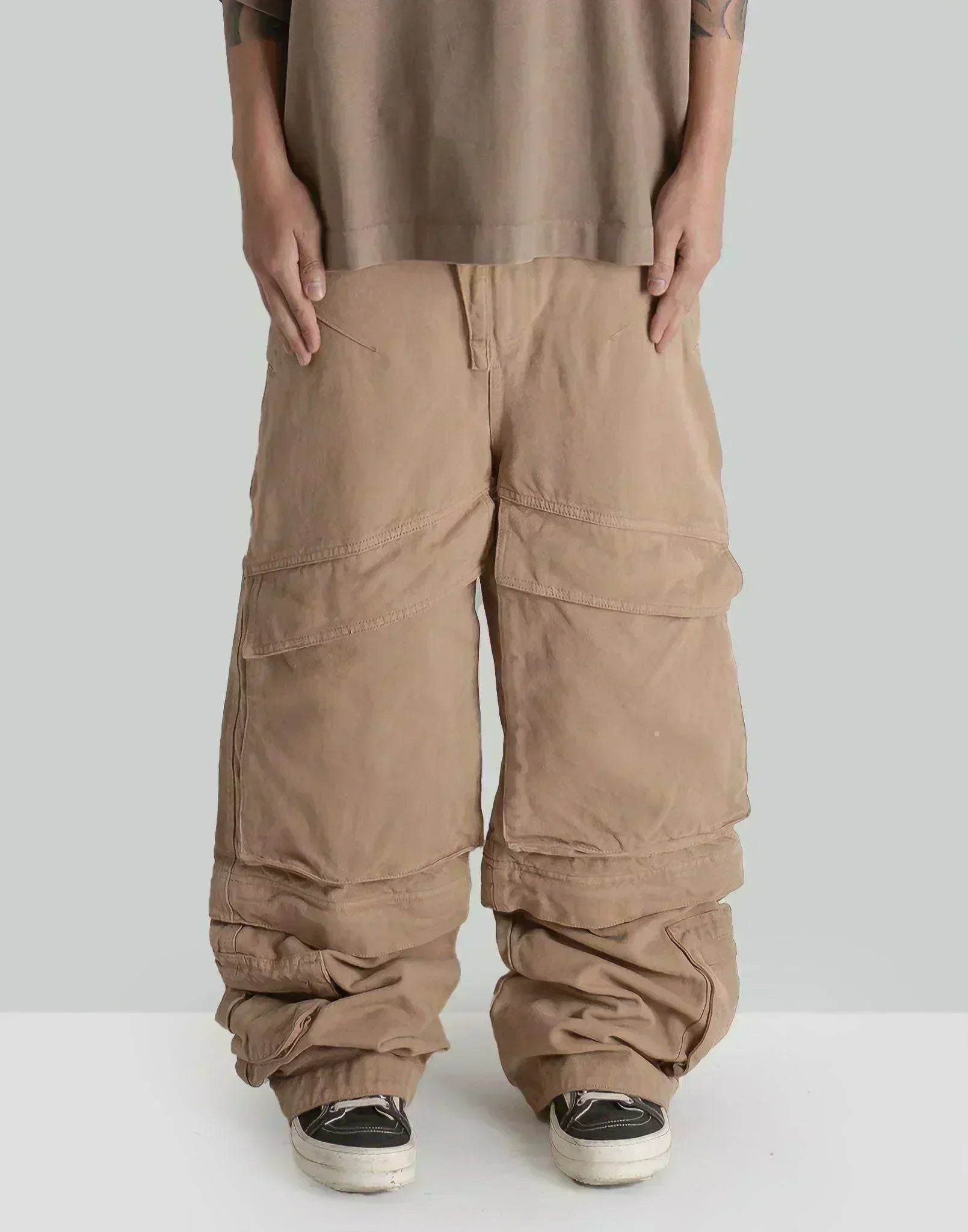 entire studios HARD CARGO – 082plus