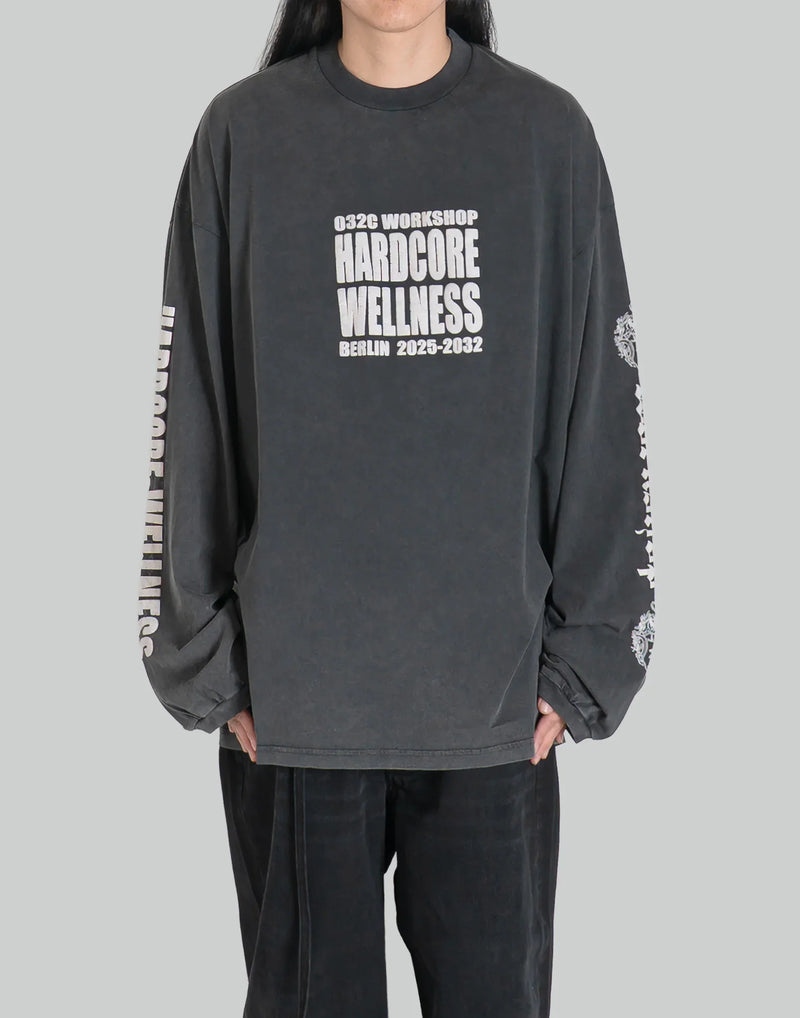 032C - ''HARDCORE WELLNESS'' OVERSIZED LONGSLEEVE - 082plus