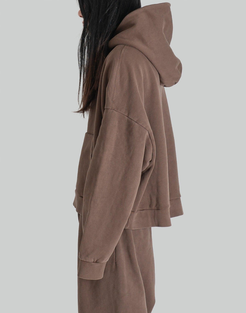 entire studios - HEAVY HOOD - 082plus