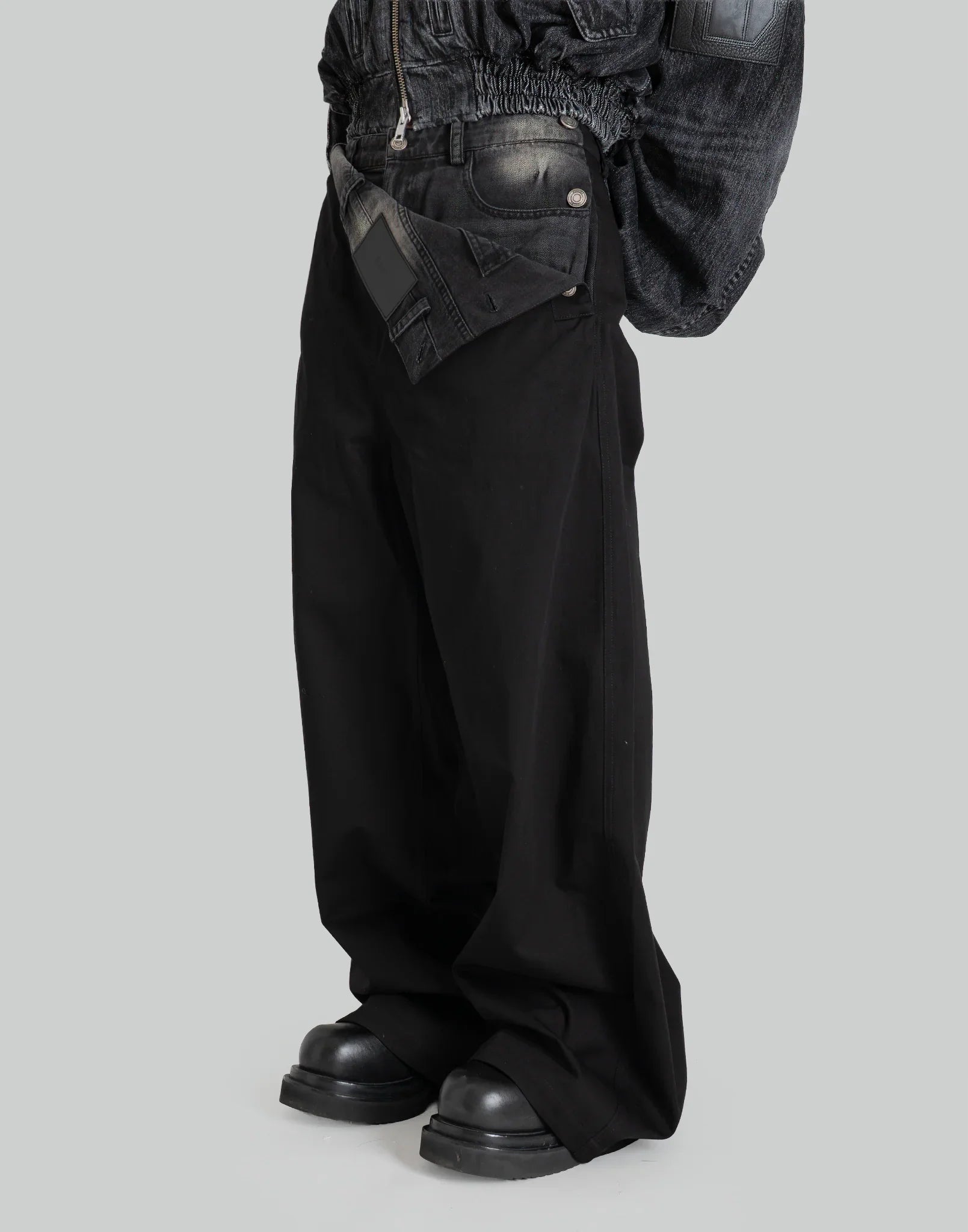 Juun.J BLACK DENIM FRONT-LAYERED PANTS – 082plus