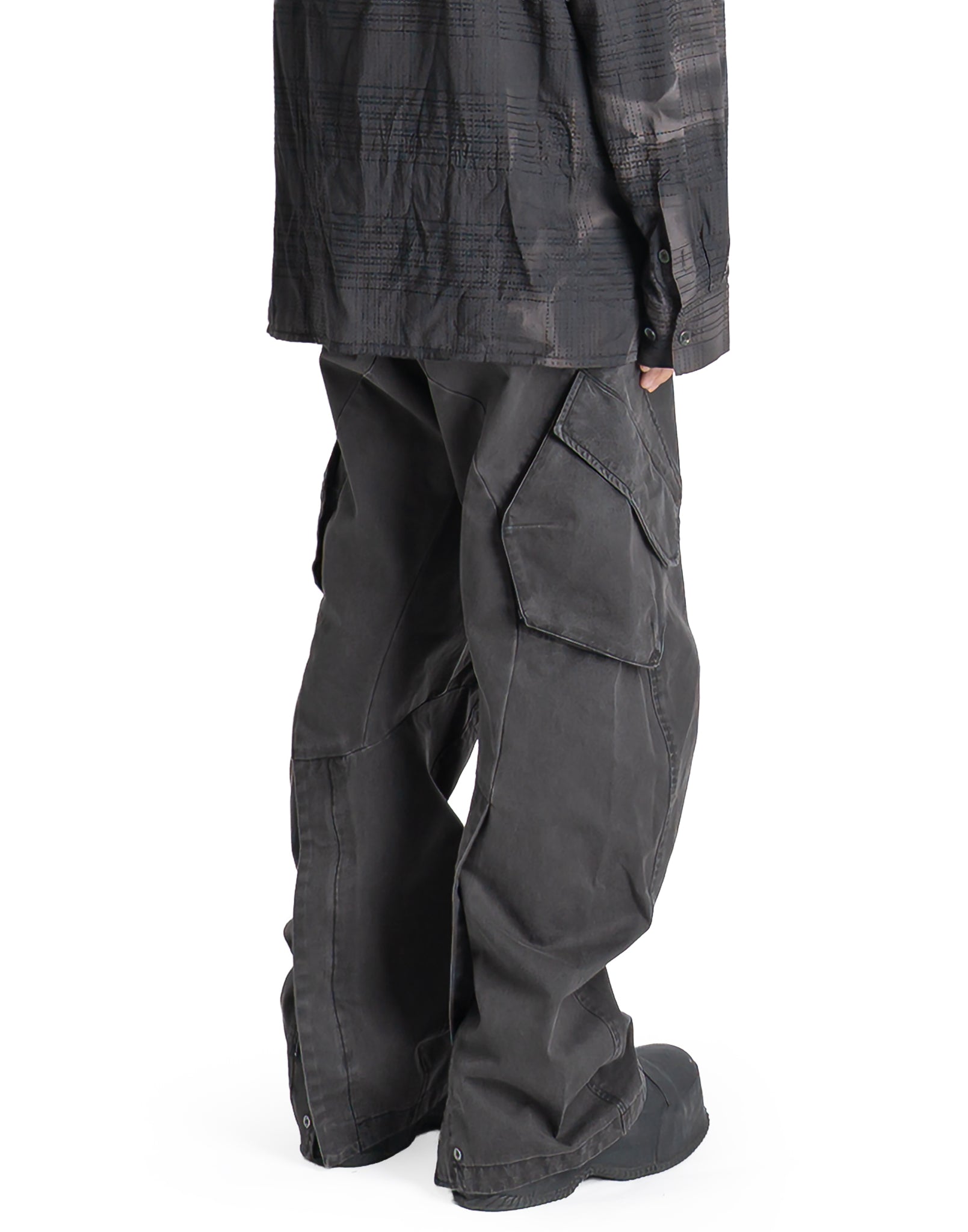 JiyongKim - x KOLON SPORT MULTI-POCKET TROUSERS - 082plus
