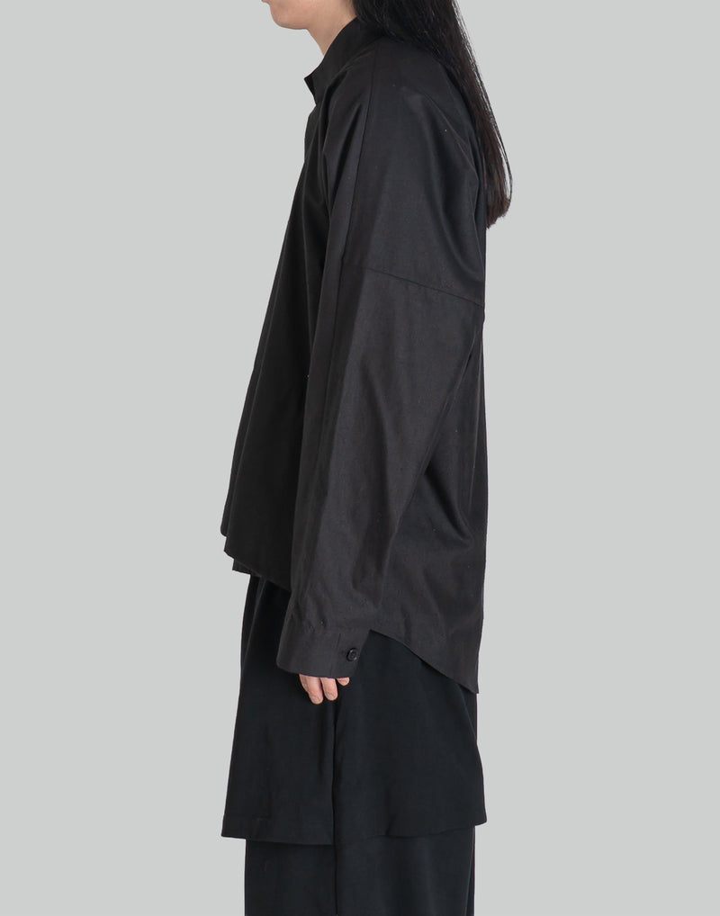 DIAGONAL CLOSURE LONG SLEEVE SHIRT