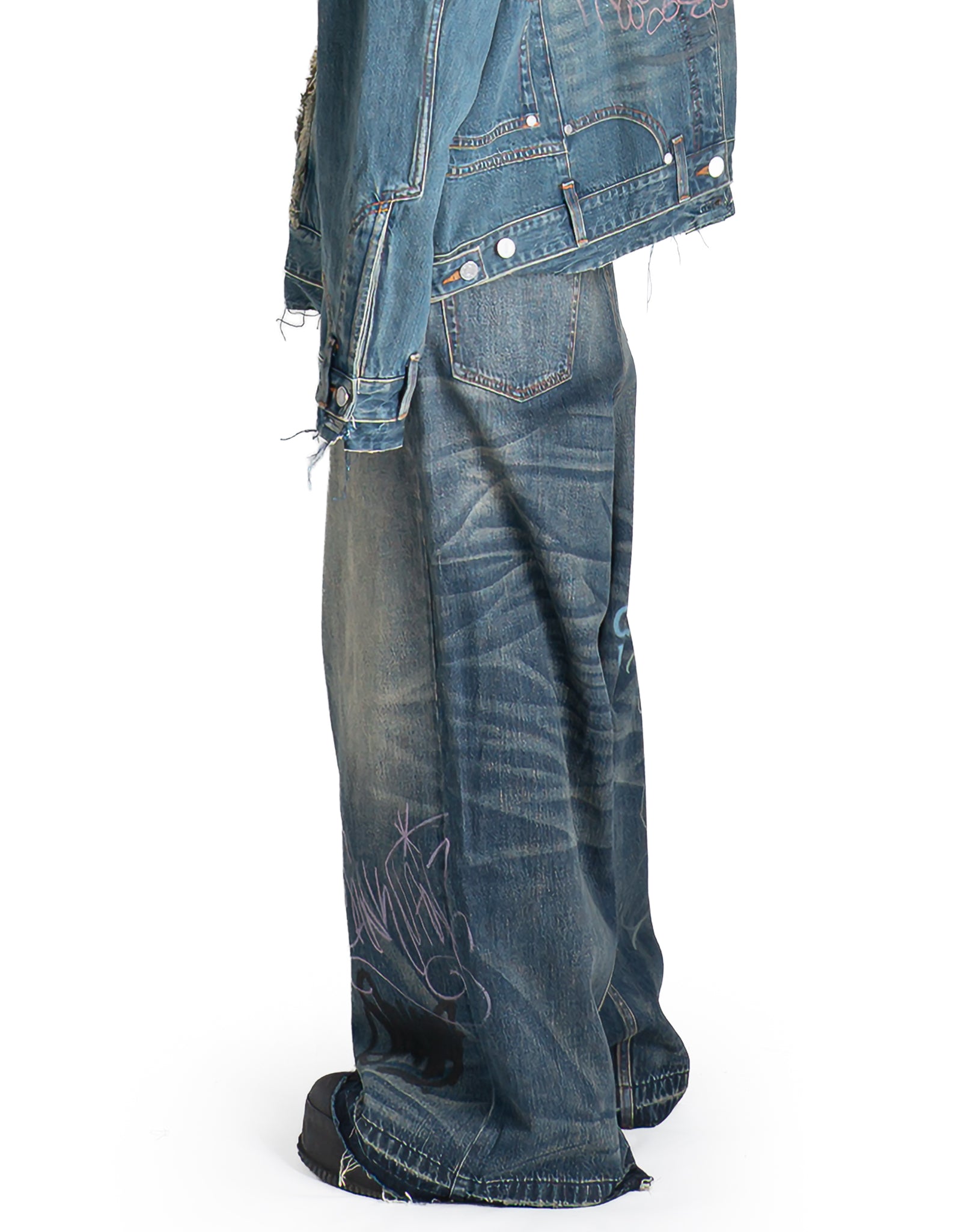 SANKUANZ - WASHED GRAFFITI PRINT LOOSE-FIT DENIM PANTS - 082plus
