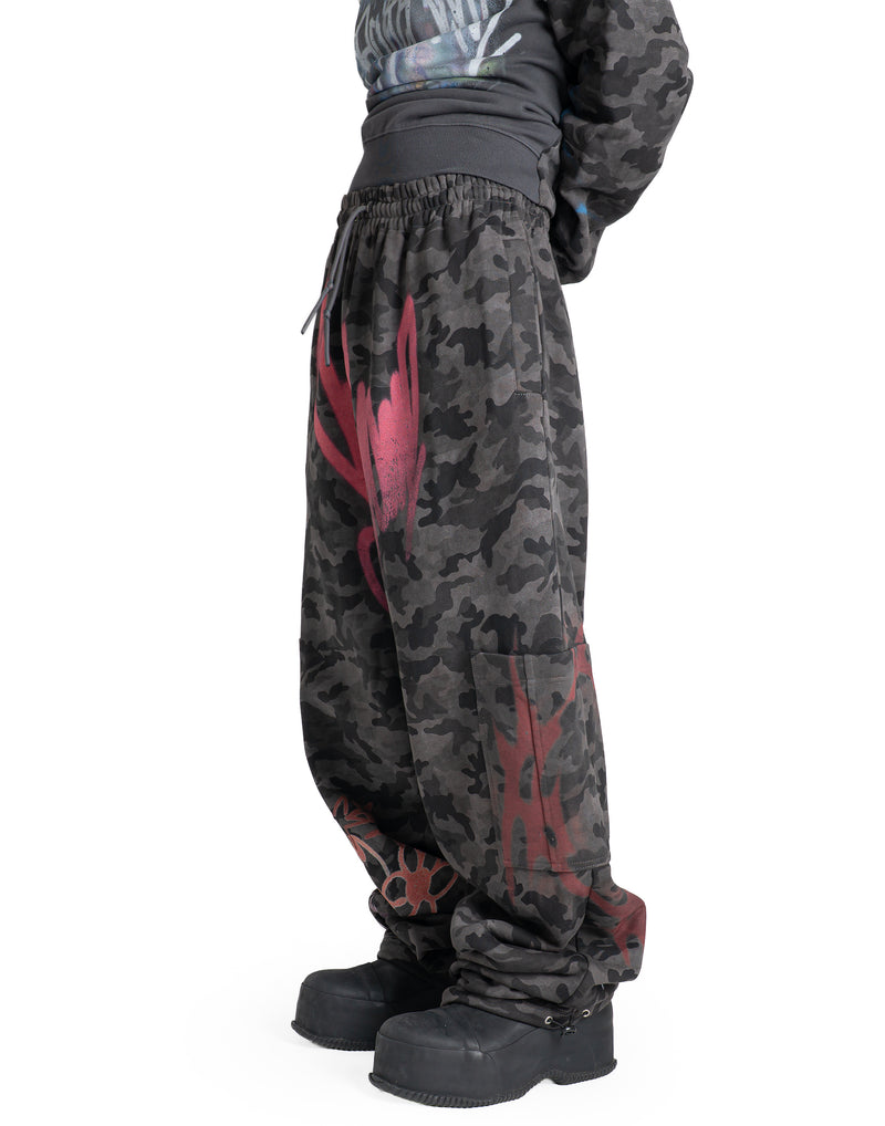 SANKUANZ - CAMO GRAFFITI COLOR-BLOCK PRINT SWEATPANTS - 082plus