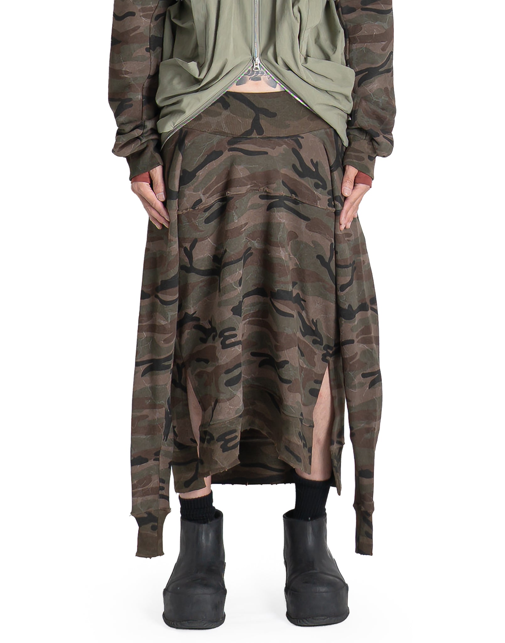 SANKUANZ - CAMO GRAFFITI COLOR-BLOCK TIE-WAIST SKIRT - 082plus