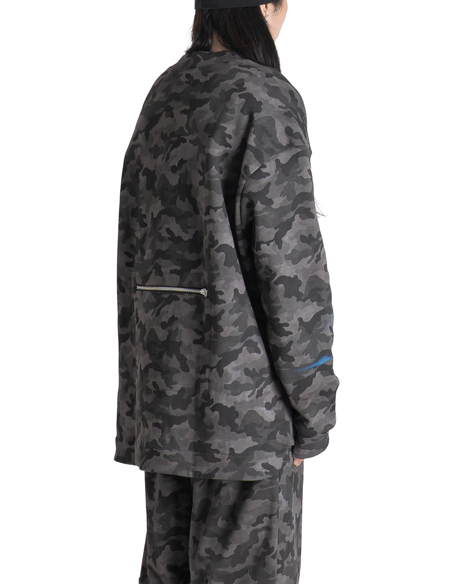 SANKUANZ - SPLICED CAMO GRAFFITI PRINT SWEATSHIRT - 082plus