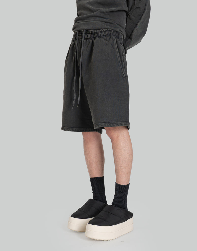 STANDARD SWEATSHORT