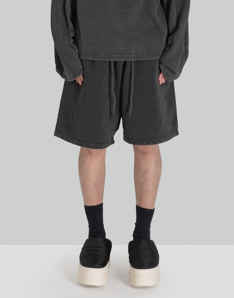 STANDARD SWEATSHORT