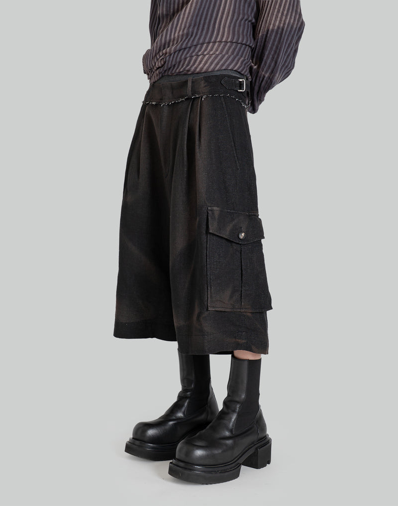 JiyongKim - SUN-BLEACHED MULTI POCKET HALF TROUSERS - 082plus