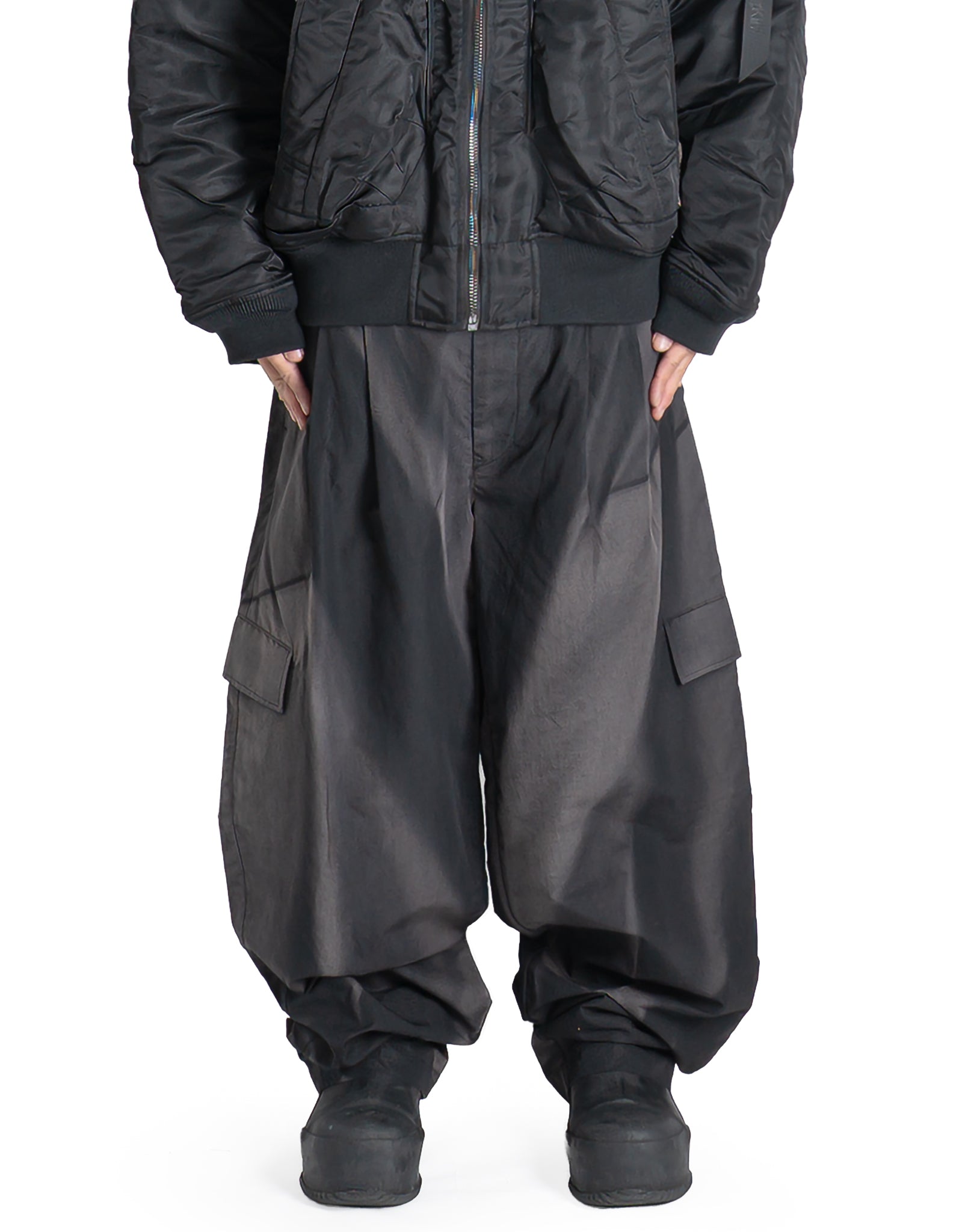 JiyongKim - SUN-BLEACHED PLEATED TROUSERS - 082plus