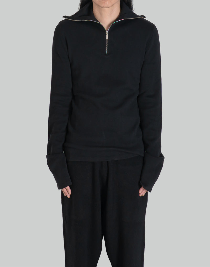 ZIP UP TURTLE NECK