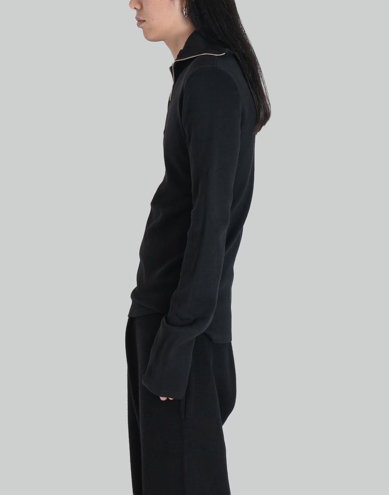 ZIP UP TURTLE NECK