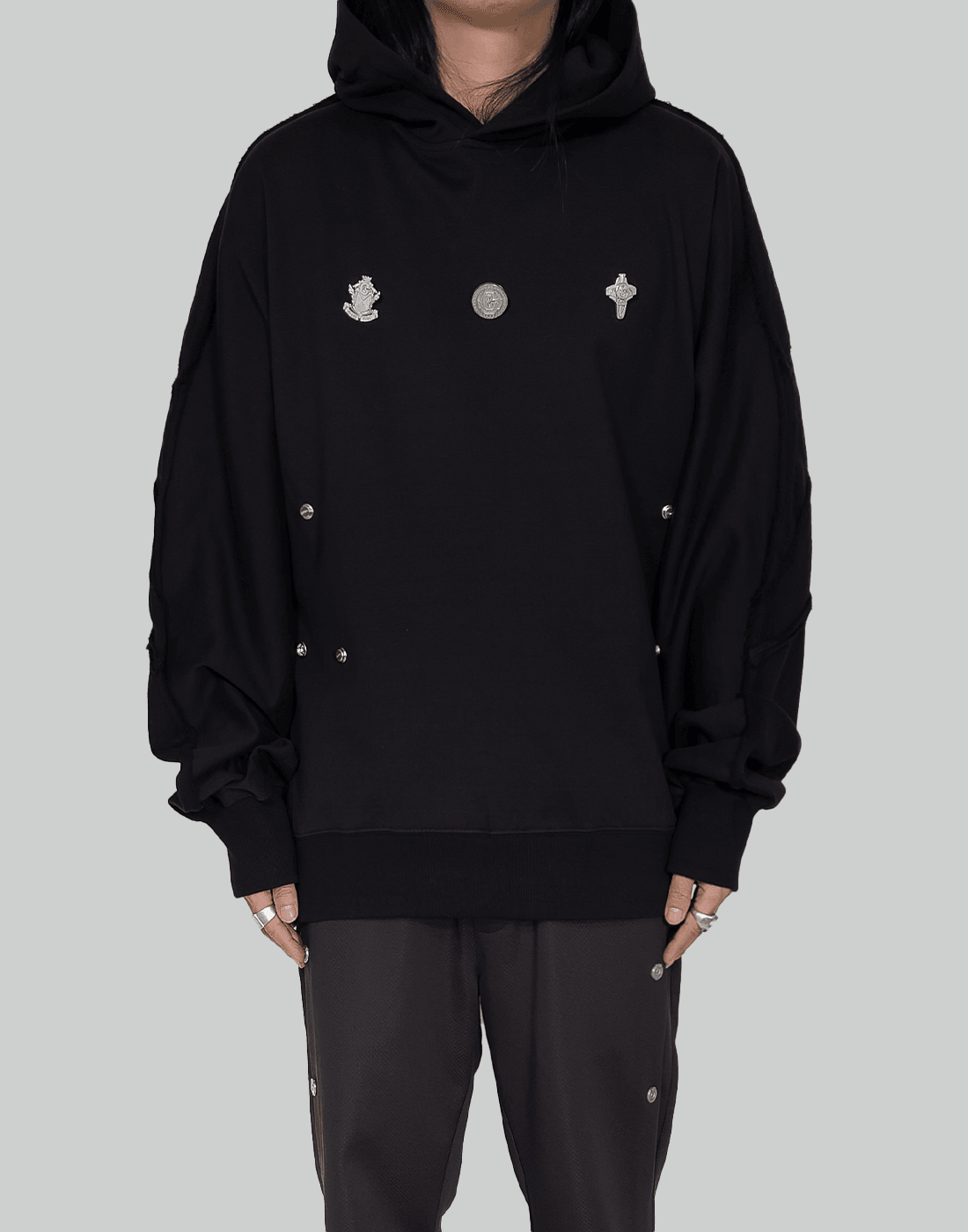 C2H4 “Future Yacht Club” CONTRAST PANELLED SNAPPED HOODIE - 082plus