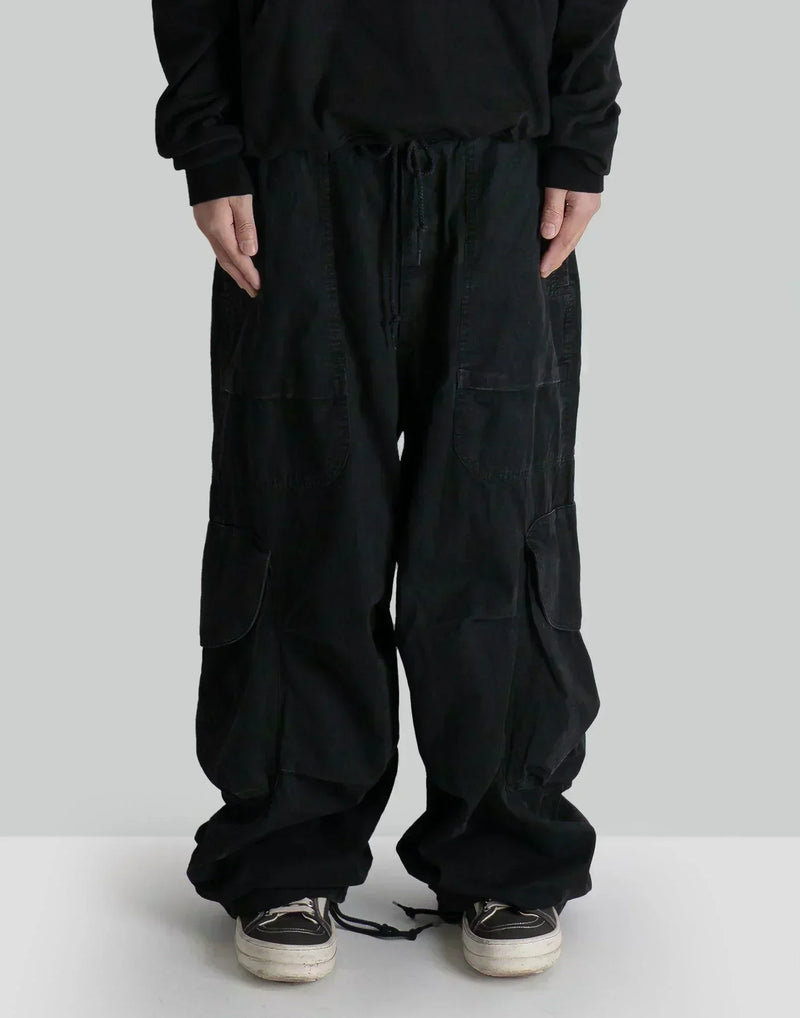 entire studios - FREIGHT CARGO - 082plus