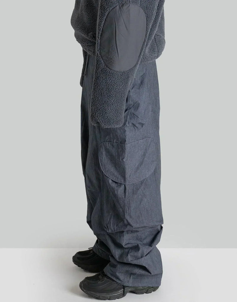 entire studios - GOCAR CARGO - 082plus