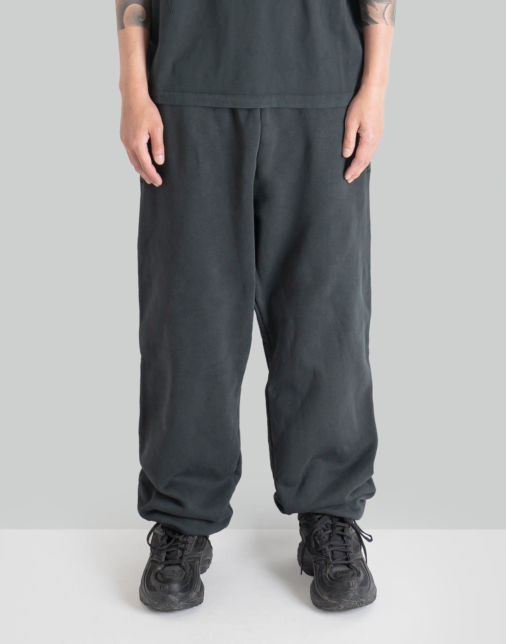 Flared cotton sweatpants in brown - Entire Studios