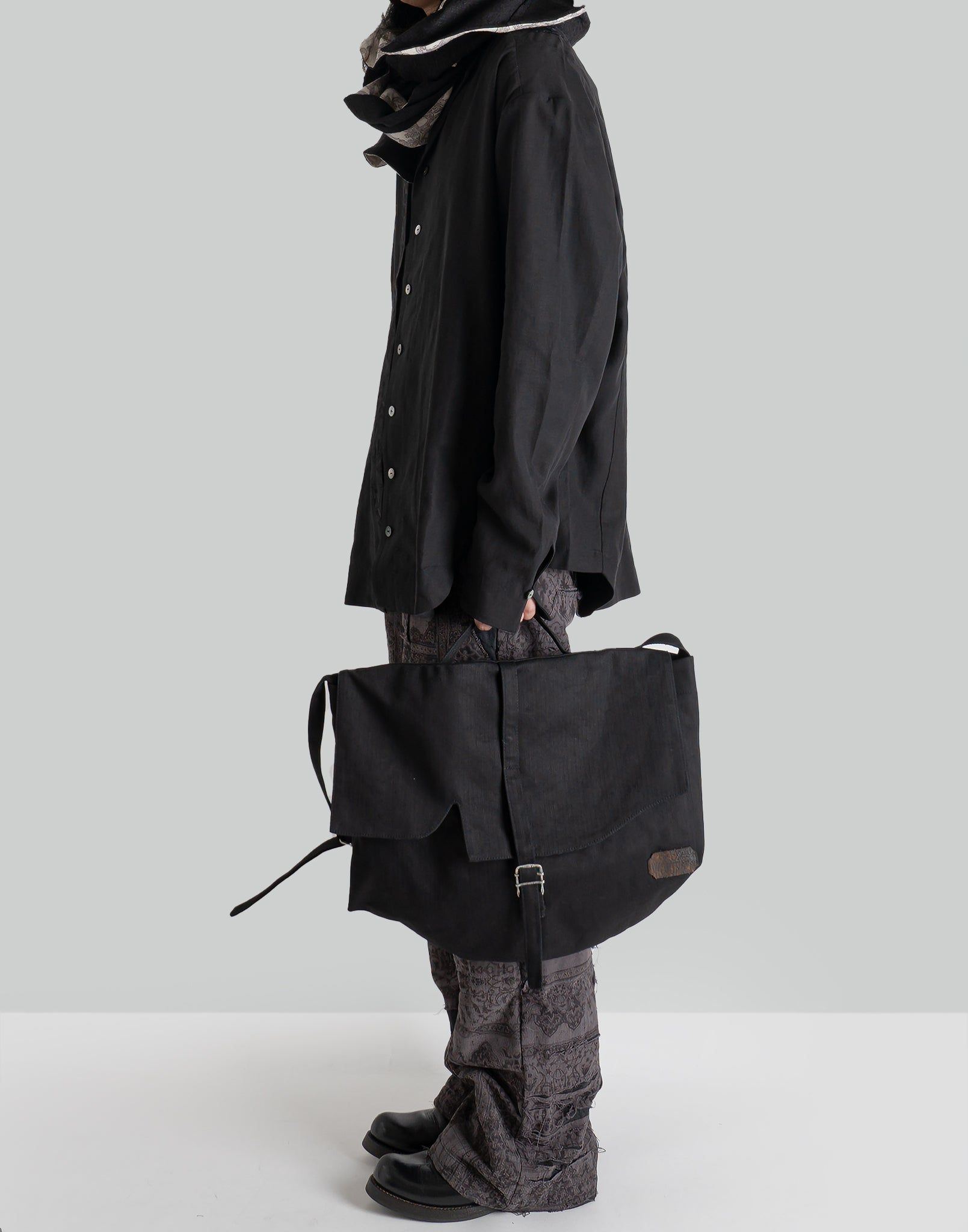 professor-e E Shoulder Bag - バッグ