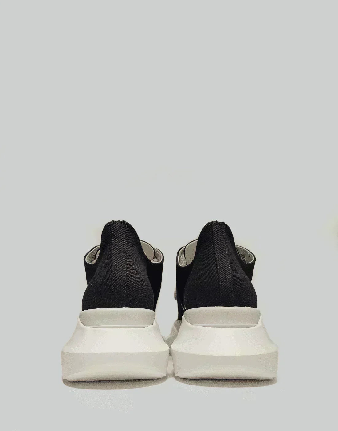 ABSTRACT LOW SNEAK