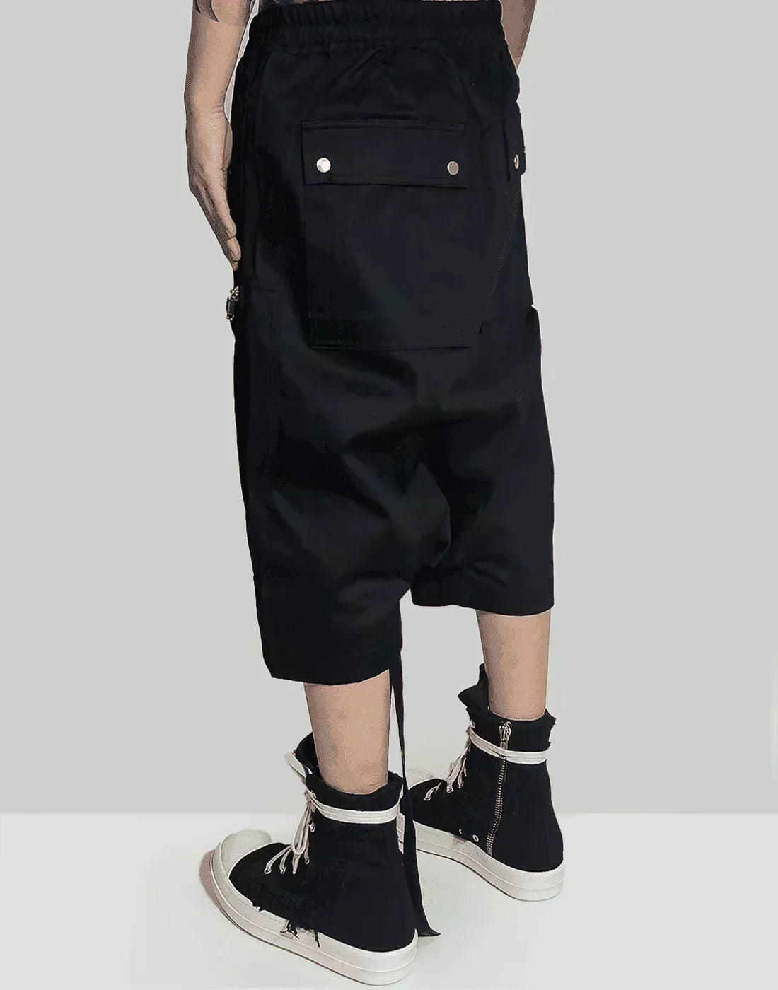 希少 RICK OWENS BAUHAUS POD BLACK WAX 48 希少 RICK OWENS 希少 RICK OWENS BAUHAUS POD BLACK WAX 48 希少 RICK OWENS