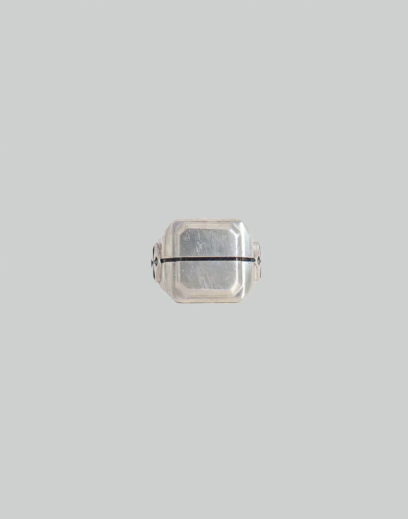 SANKUANZ - LINE PATTERN SQUARE TOP RING - 082plus