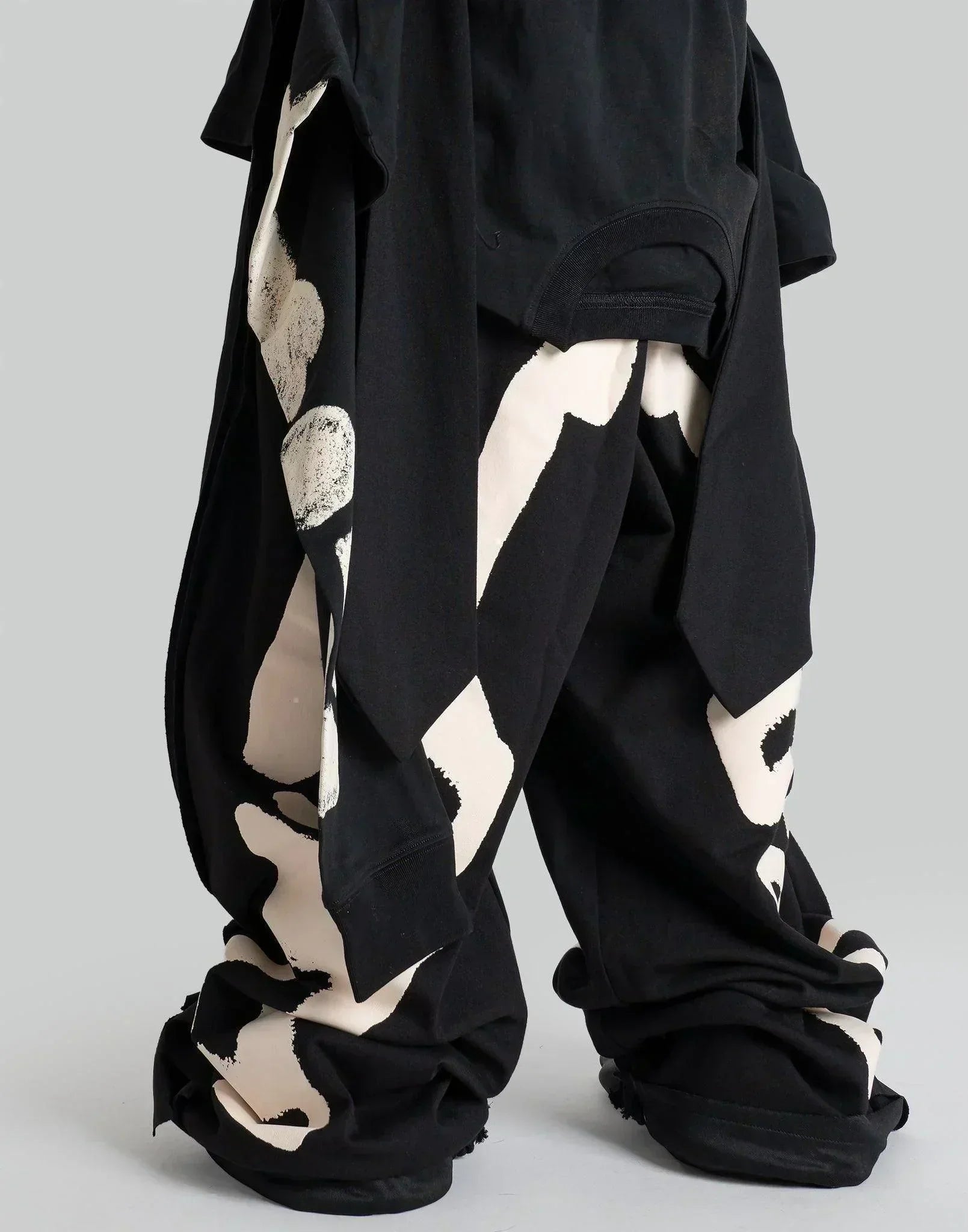 SANKUANZ Skeleton Print Deconstructed Sweatpants – 082plus
